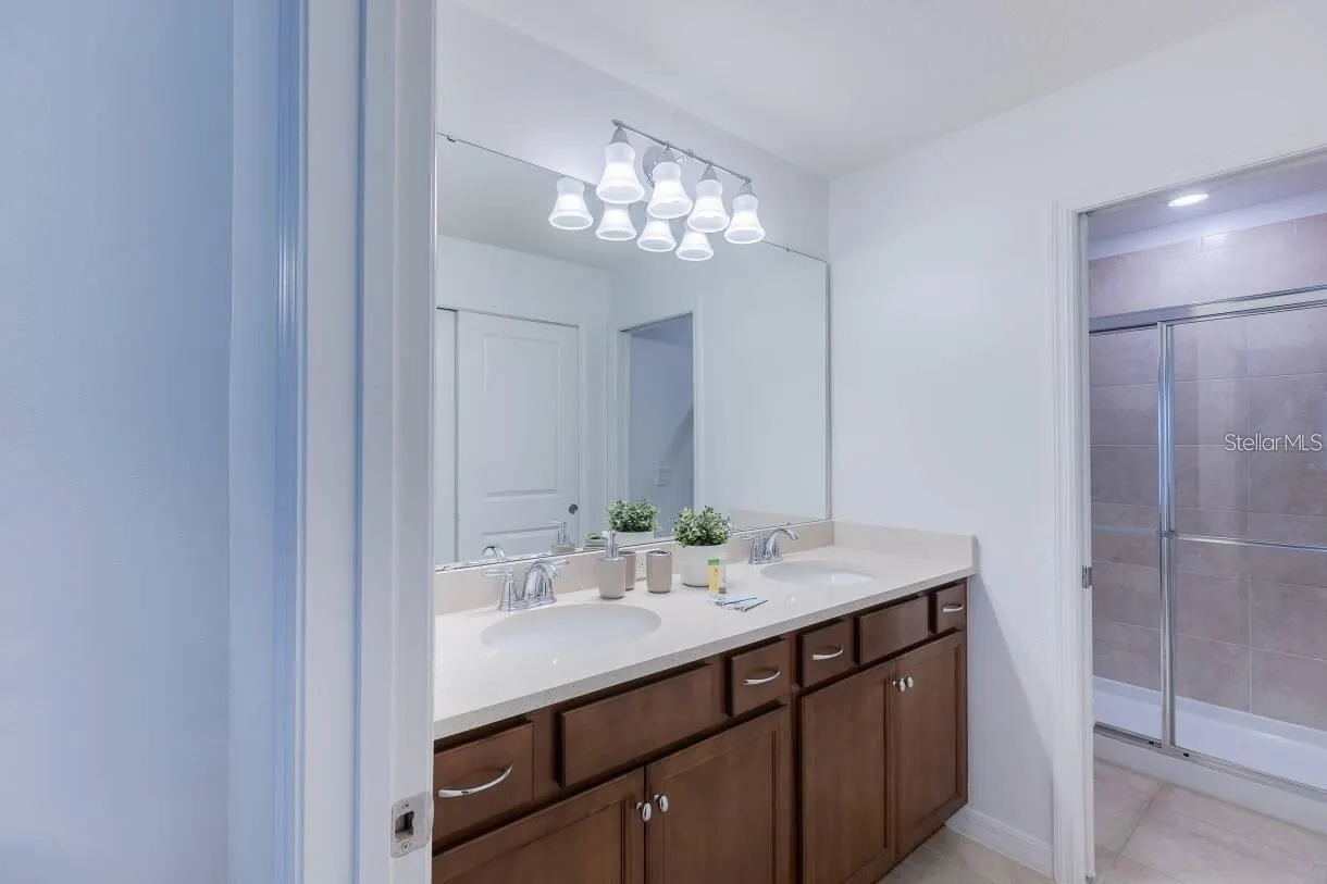136 JETTY WAY