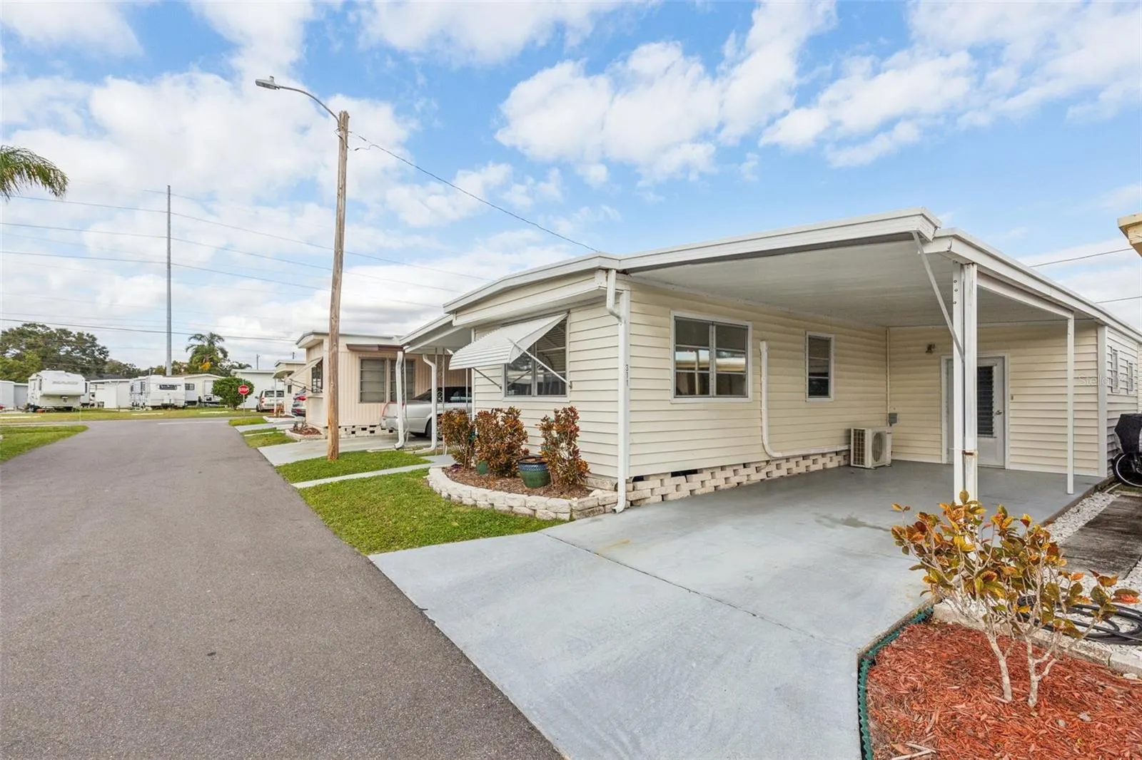 1600 N OLD COACHMAN RD #311, #311