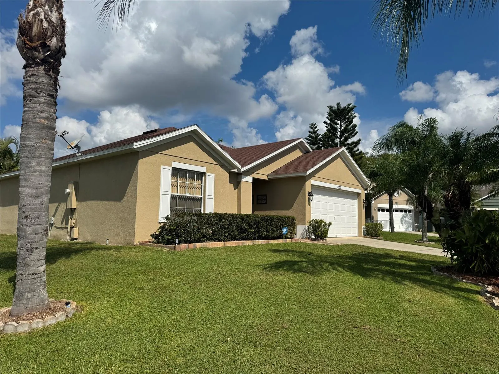 2300 SAPHIRE CT
