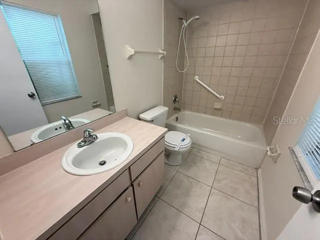 2362 HARBOR TOWN DR