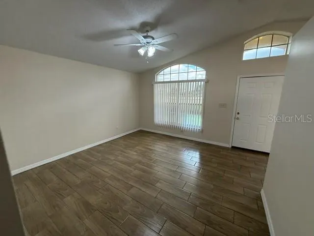2362 HARBOR TOWN DR