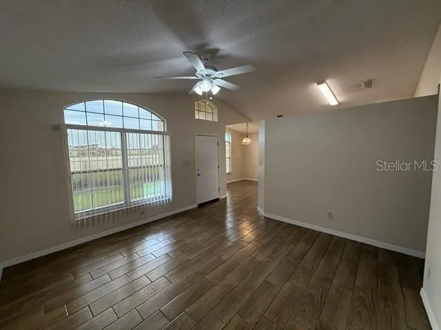 2362 HARBOR TOWN DR