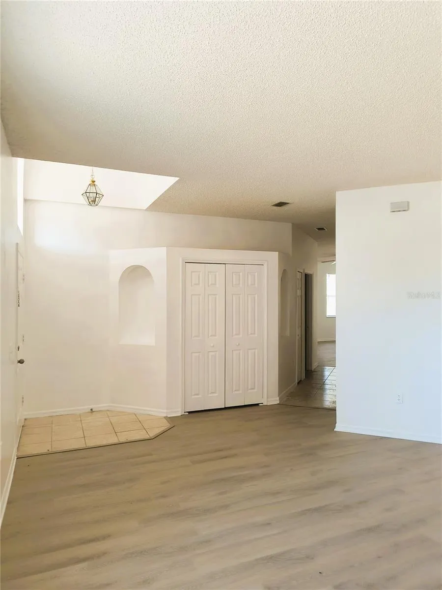 366 AYLESBURY CT