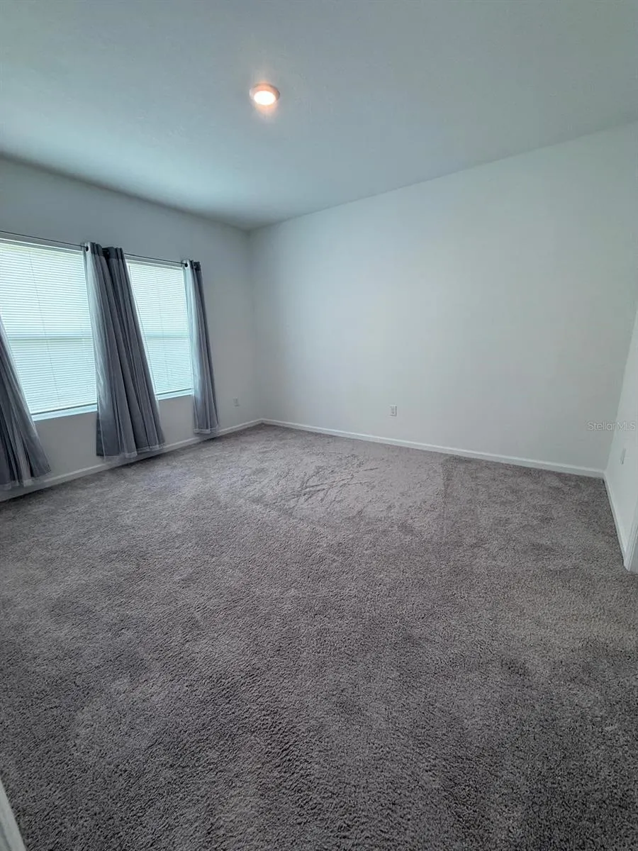 452 HENNEPIN LOOP