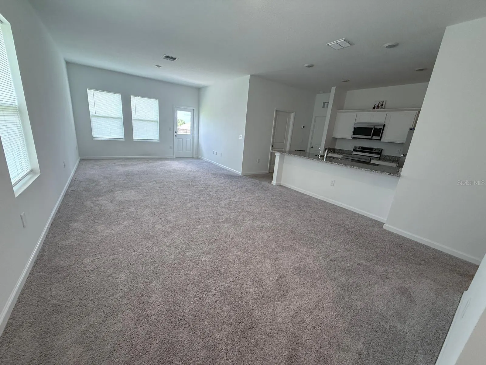 452 HENNEPIN LOOP