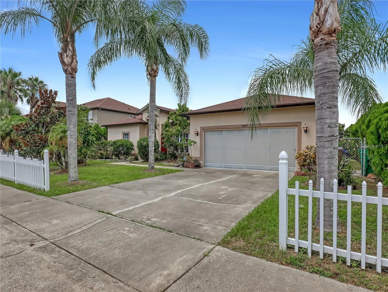 4535 FICUS TREE RD