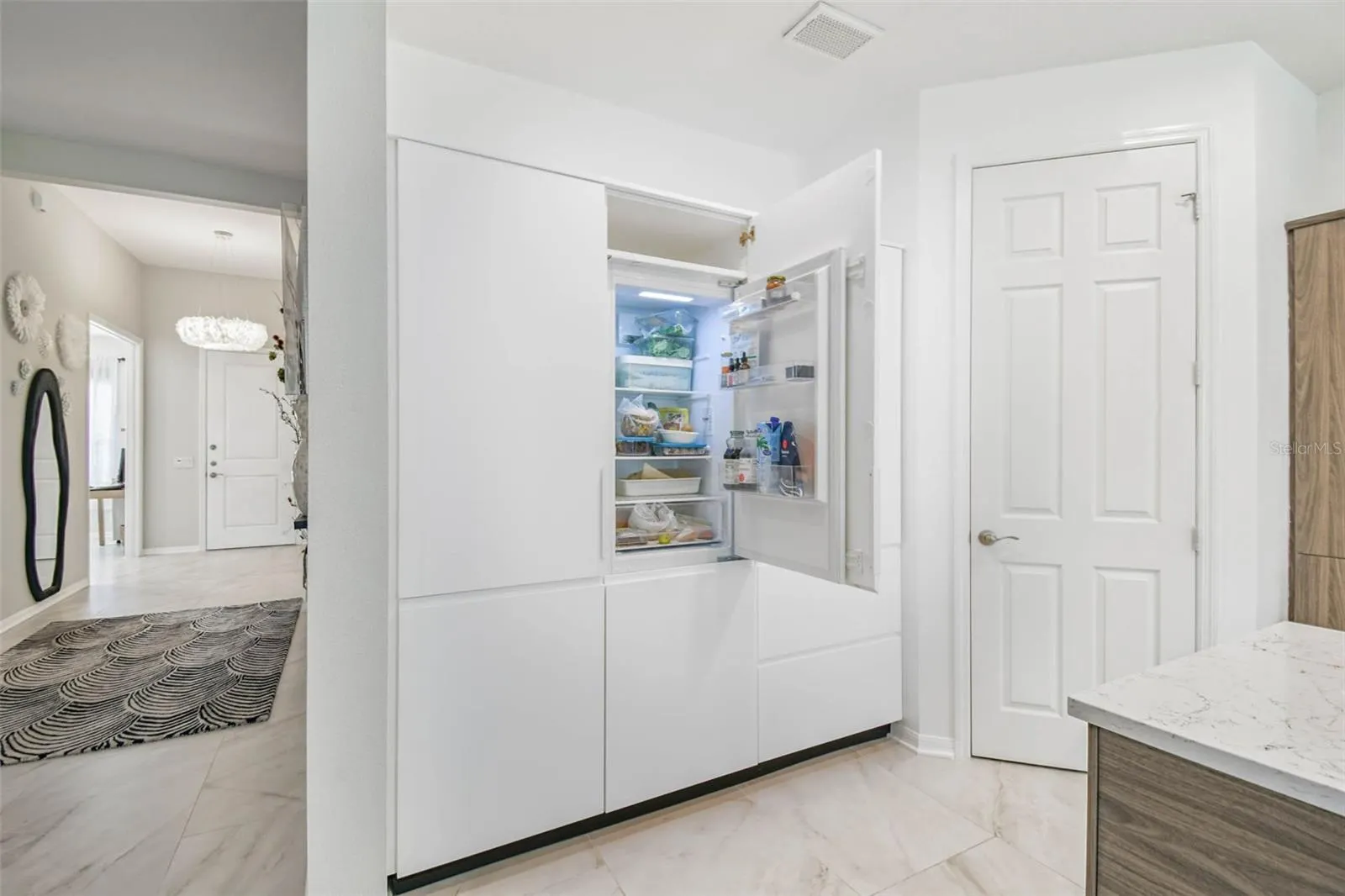 790 CARMEL LN