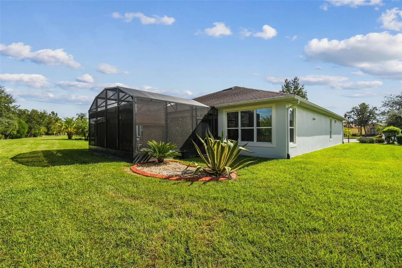 790 CARMEL LN