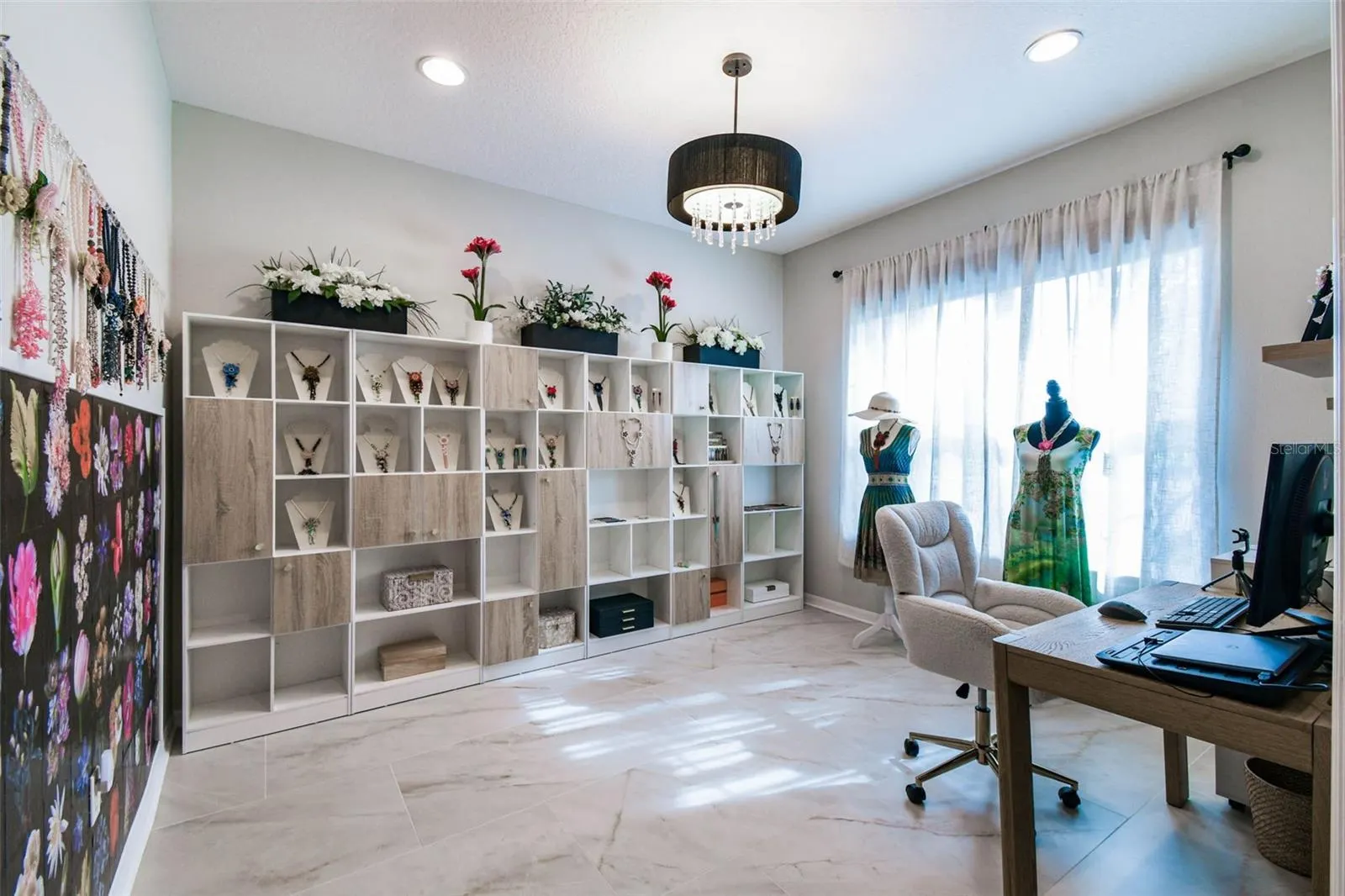 790 CARMEL LN