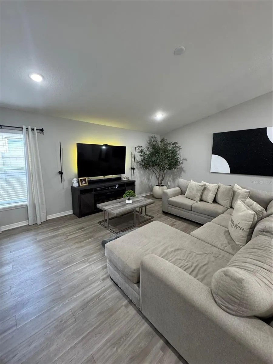 3911 PALAZZO PL