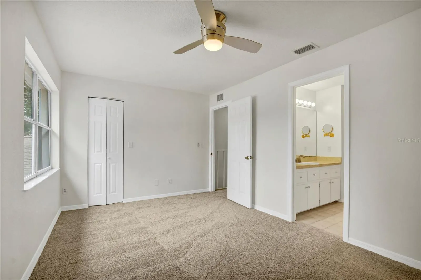 2304 ISLE ROYALE CT SE