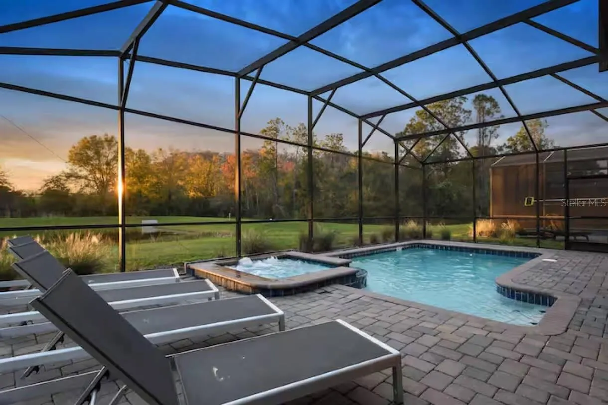 2721 BOOKMARK DR