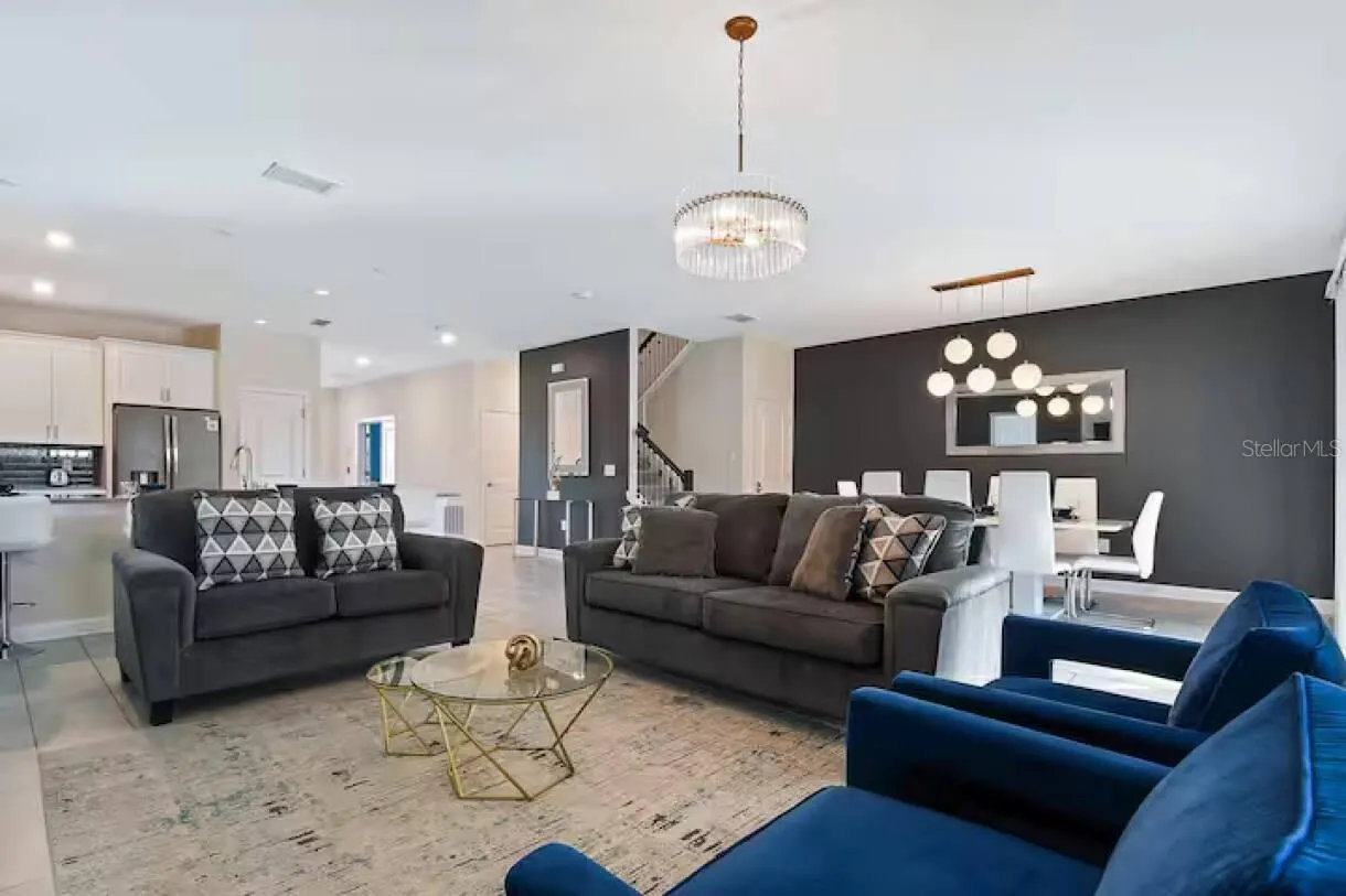 2721 BOOKMARK DR