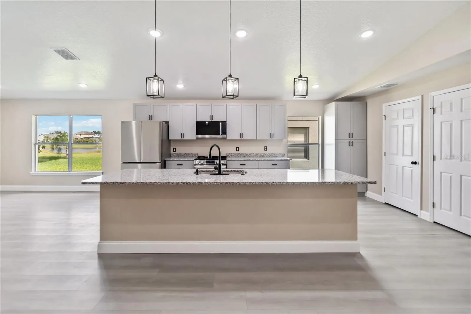 2385 ANDREWS VALLEY DR