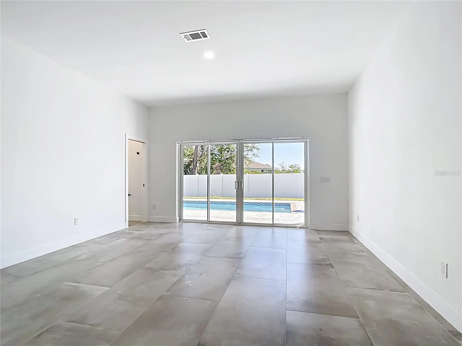 159 ANTILLA DR