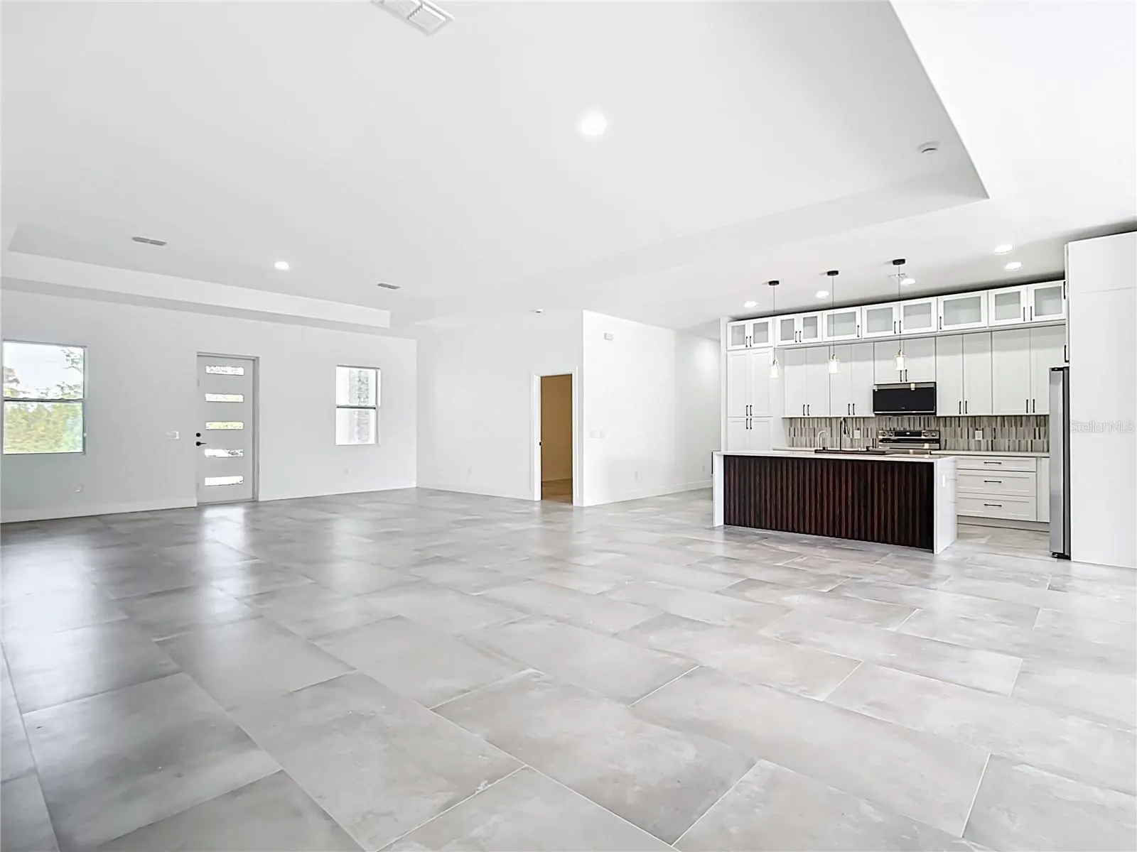 159 ANTILLA DR