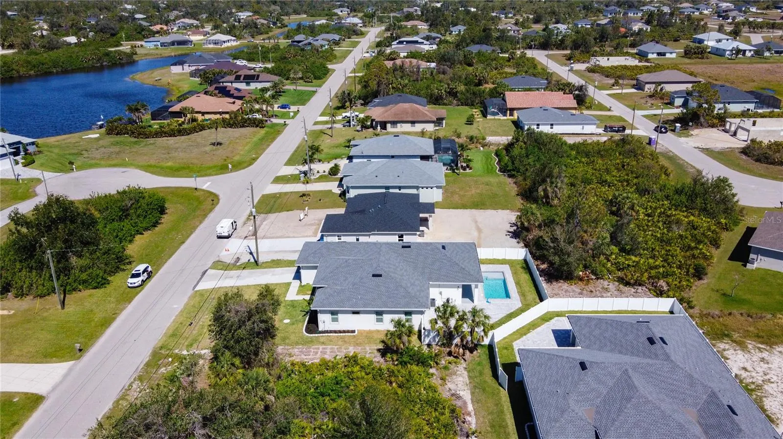 159 ANTILLA DR