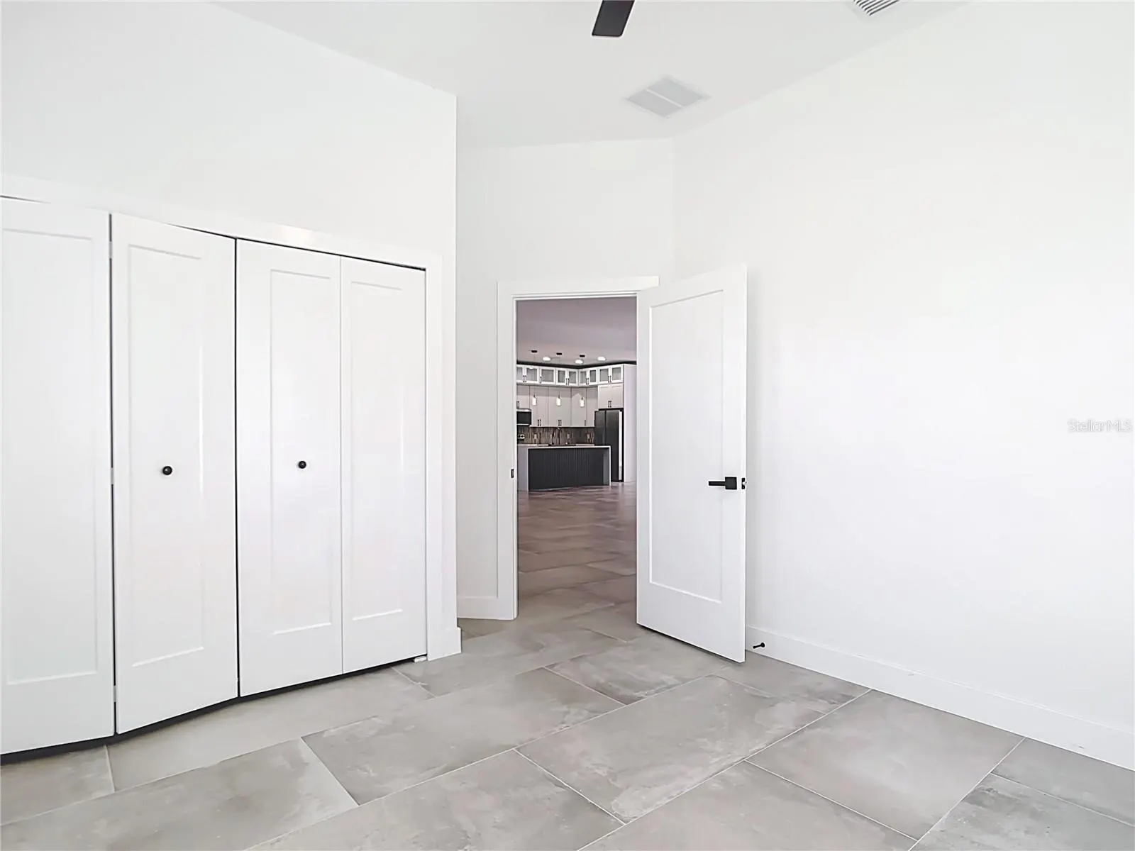 159 ANTILLA DR