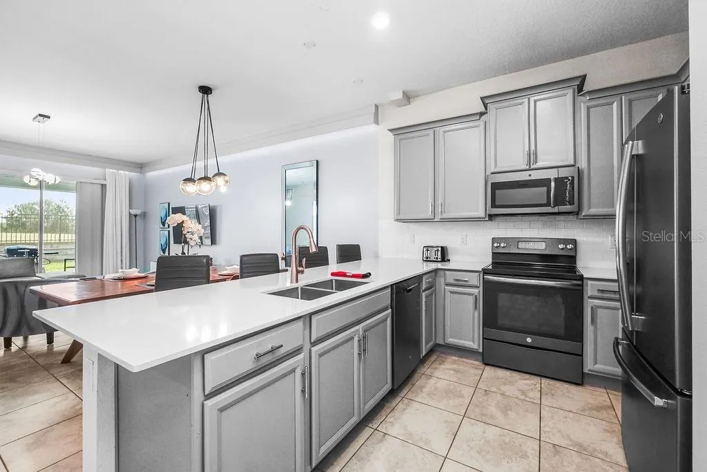 563 OCEAN COURSE AVE #NA, #NA