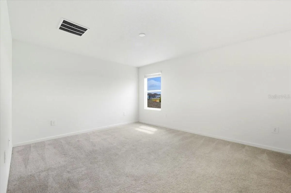 1140 TYLER LOOP