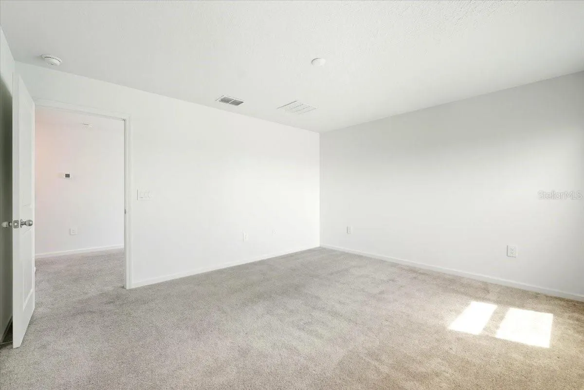 1140 TYLER LOOP