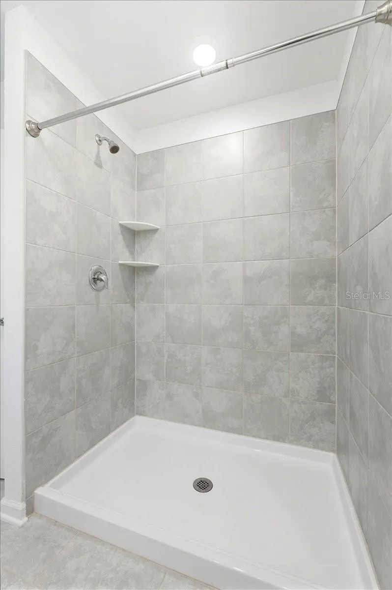 1140 TYLER LOOP
