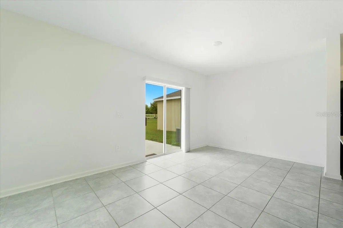 1140 TYLER LOOP