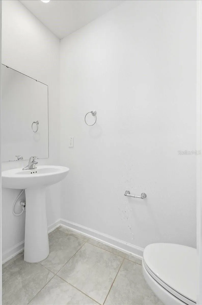 1140 TYLER LOOP