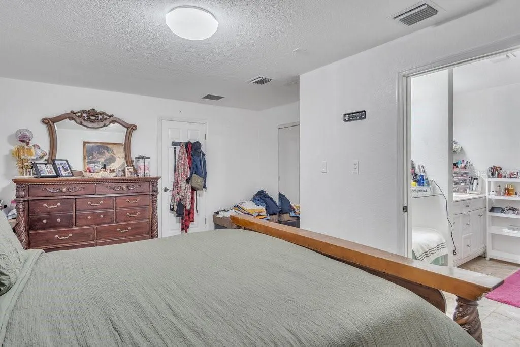 3011 NW 33RD AVE