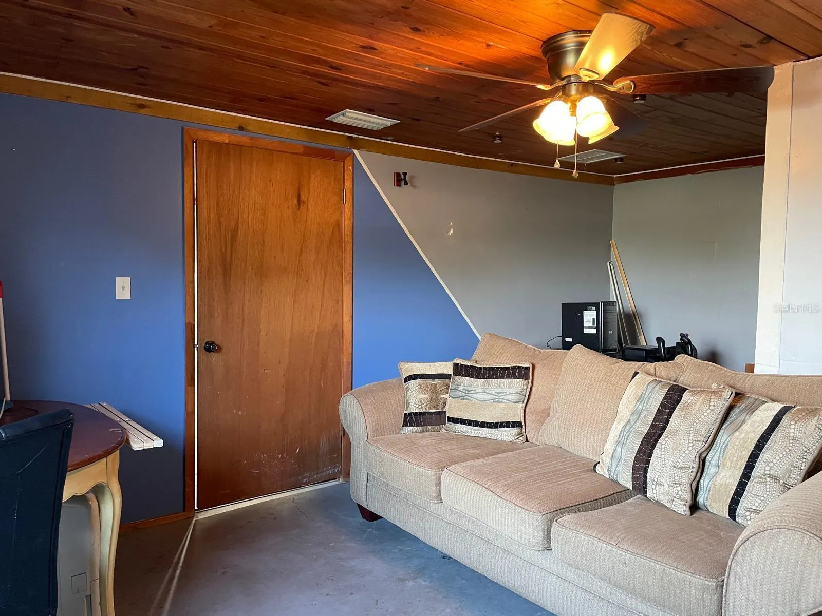 1212 SHAWNEE DR