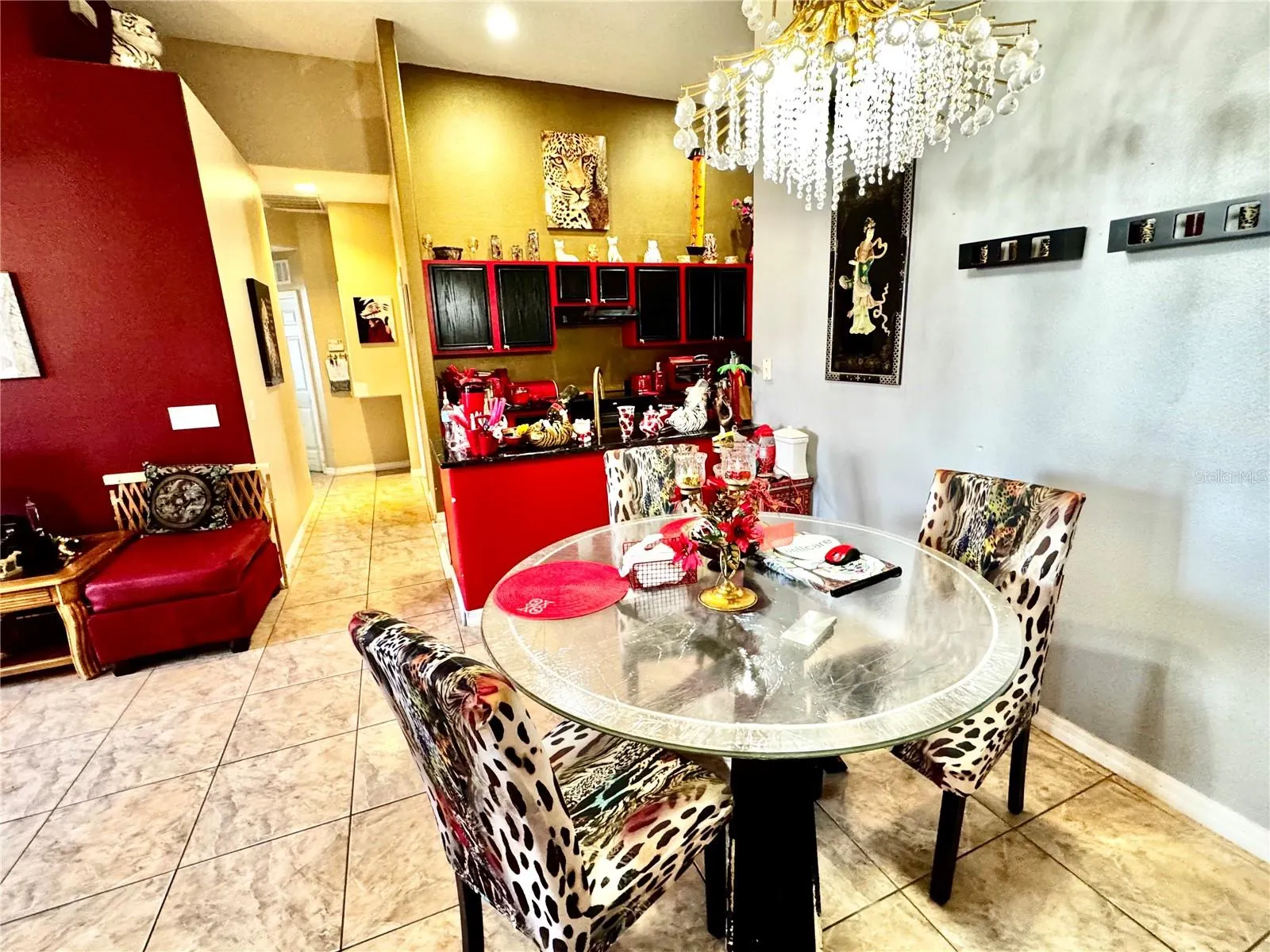 2082 ISLAND WALK DR