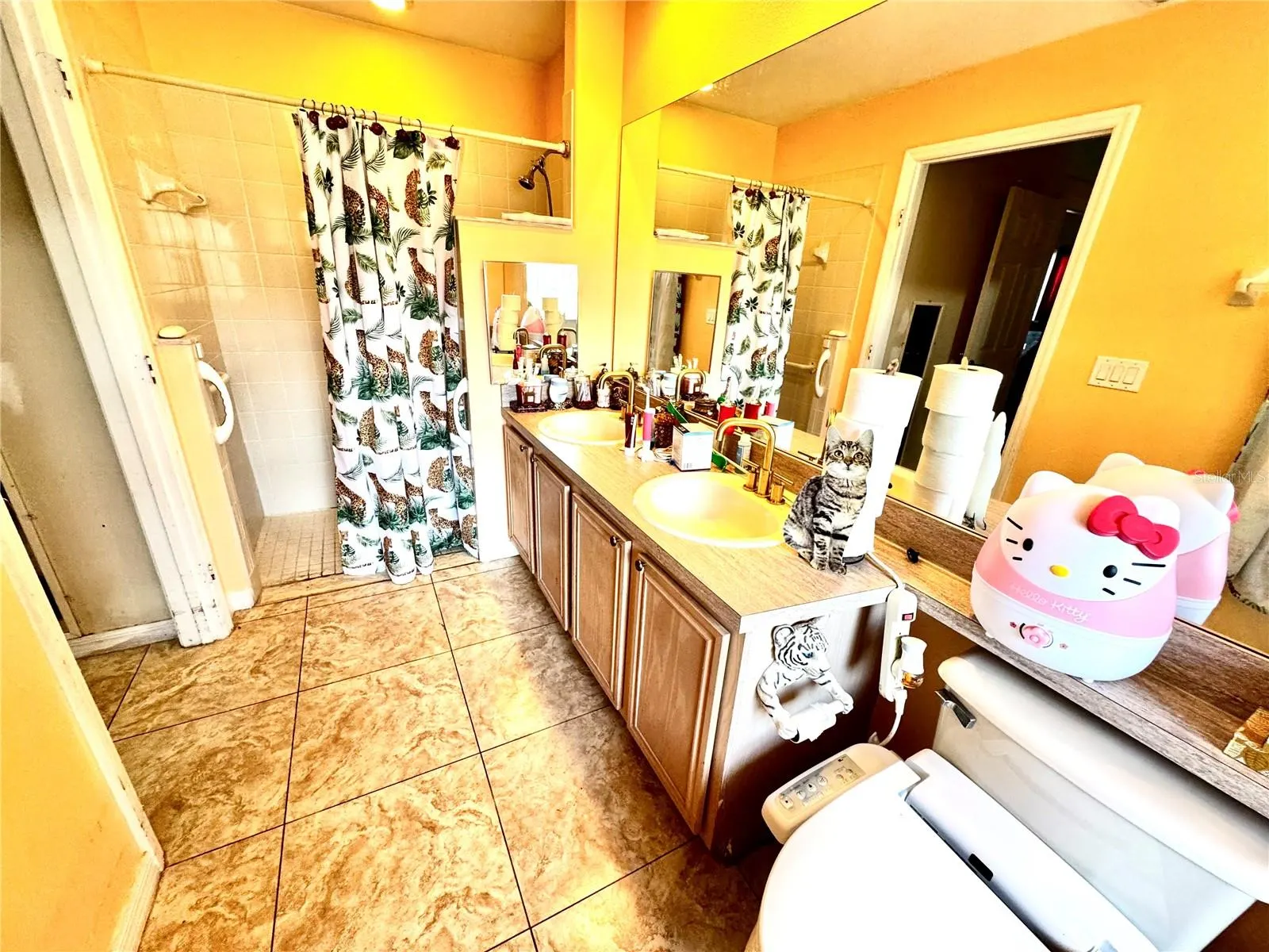 2082 ISLAND WALK DR