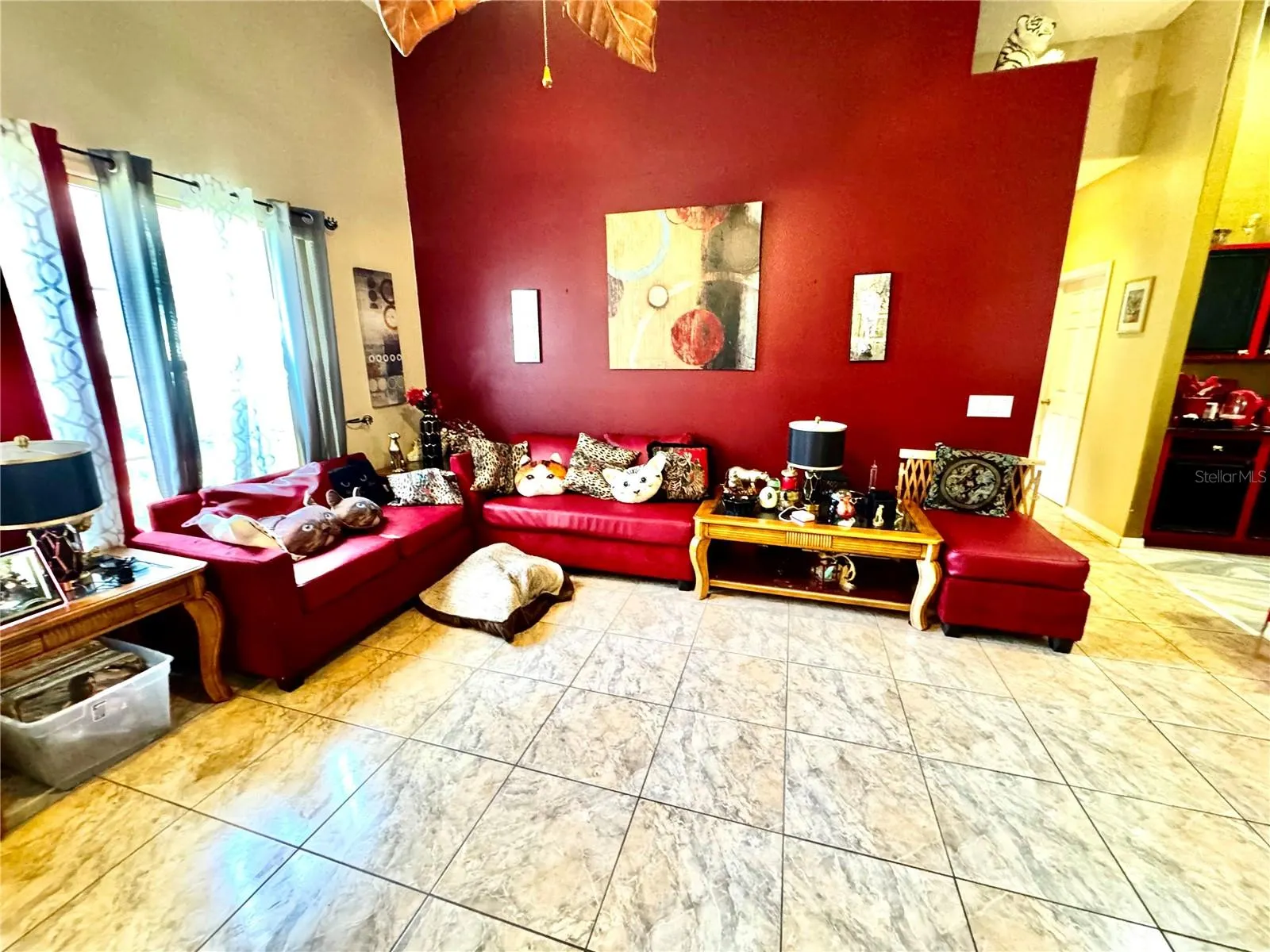 2082 ISLAND WALK DR