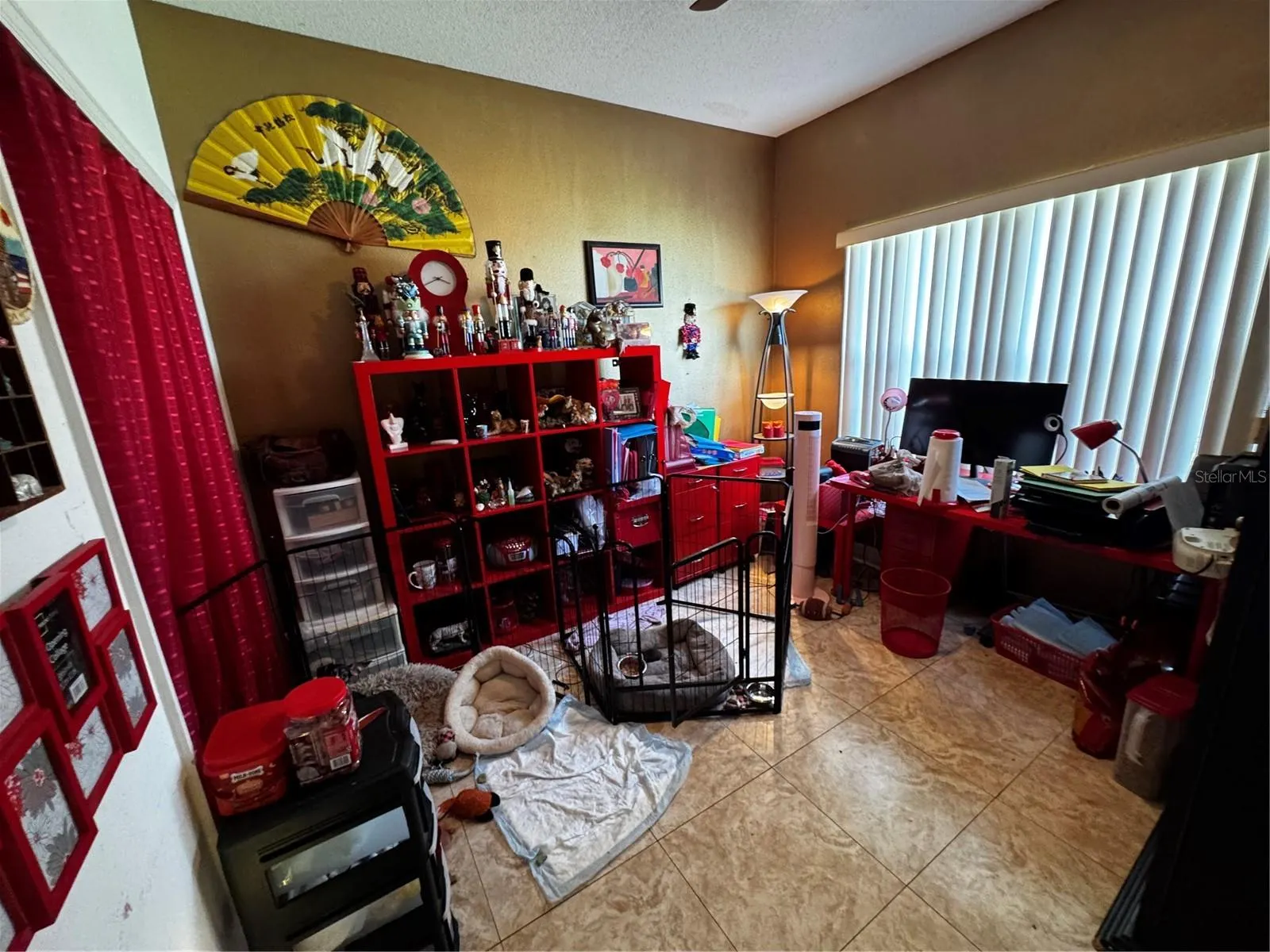 2082 ISLAND WALK DR