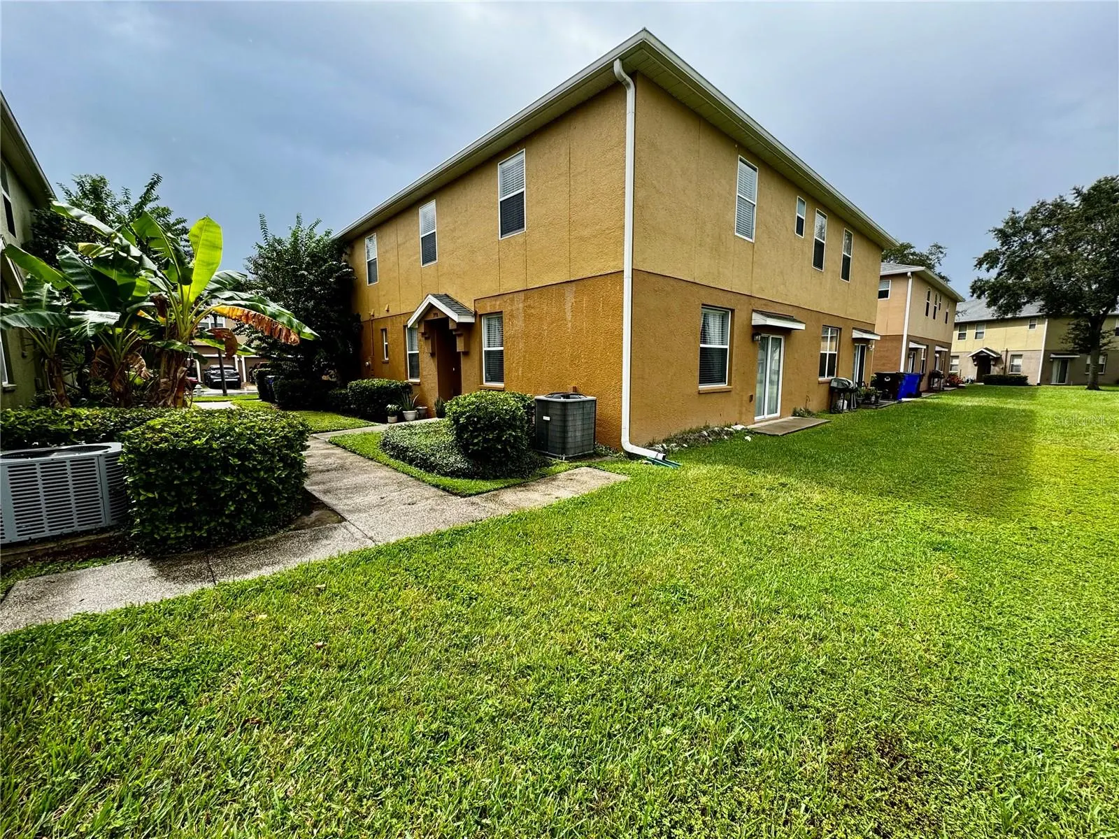 3998 PEMBERLY PINES CIR