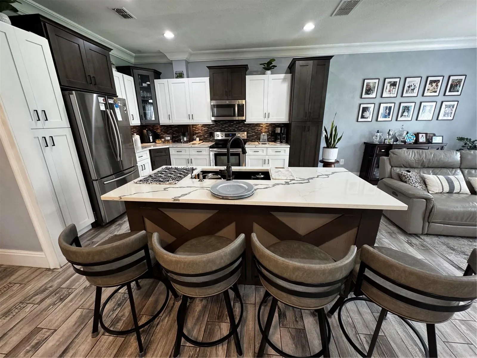 3998 PEMBERLY PINES CIR
