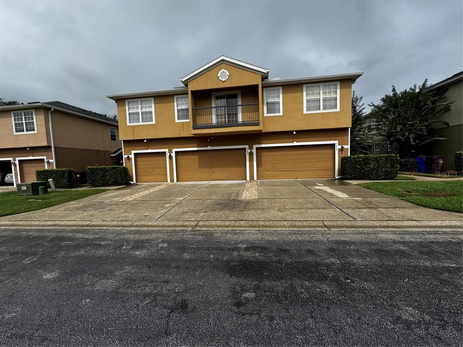 3998 PEMBERLY PINES CIR