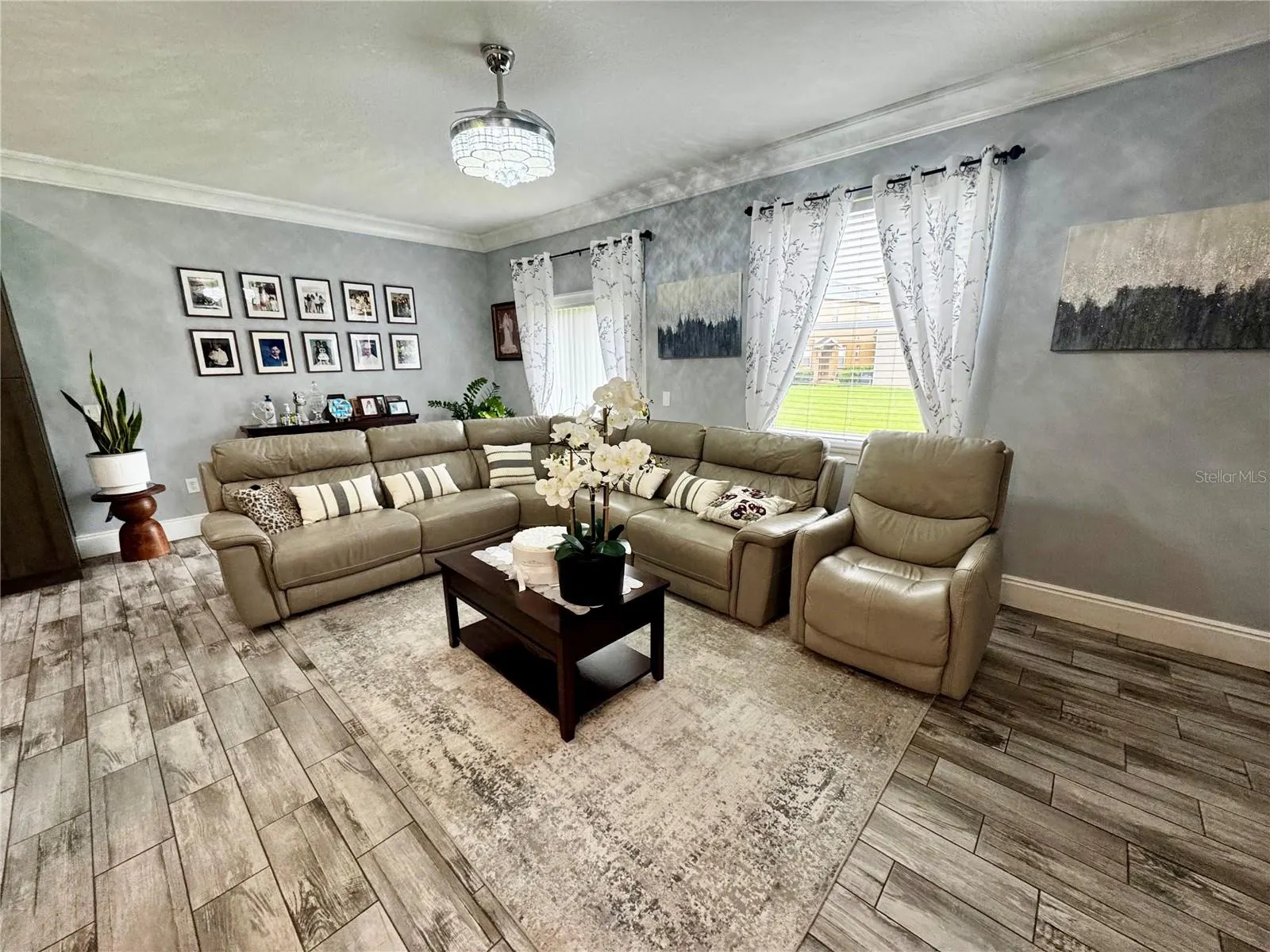 3998 PEMBERLY PINES CIR