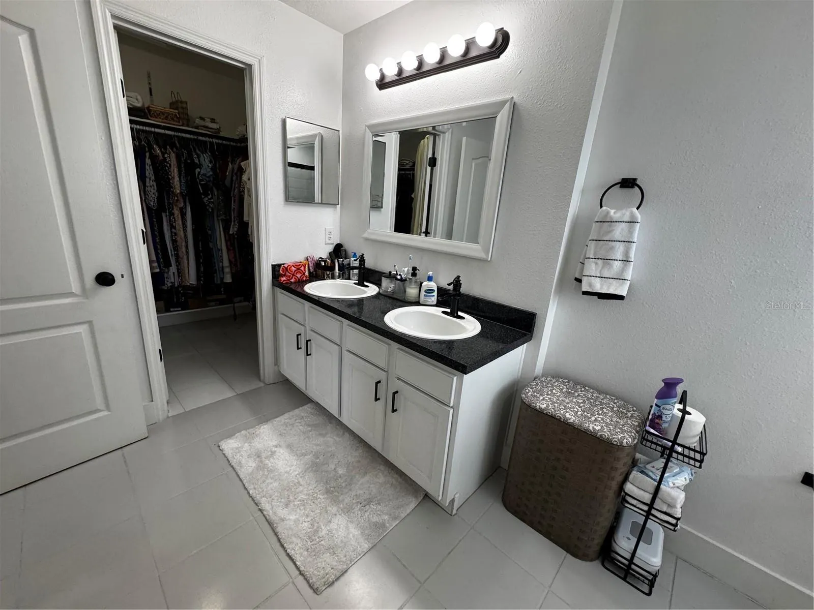 3998 PEMBERLY PINES CIR