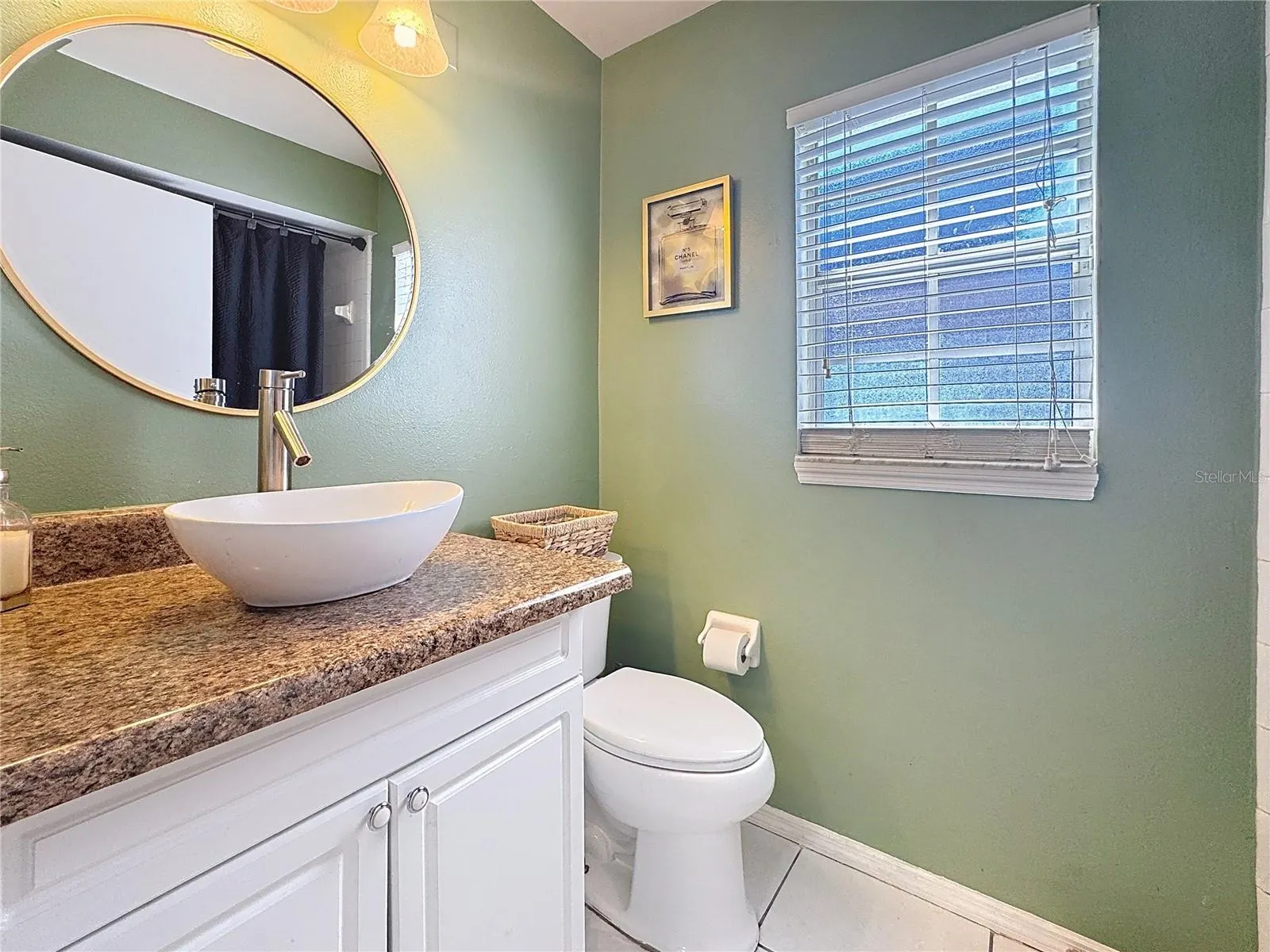 3217 BREWSTER DR