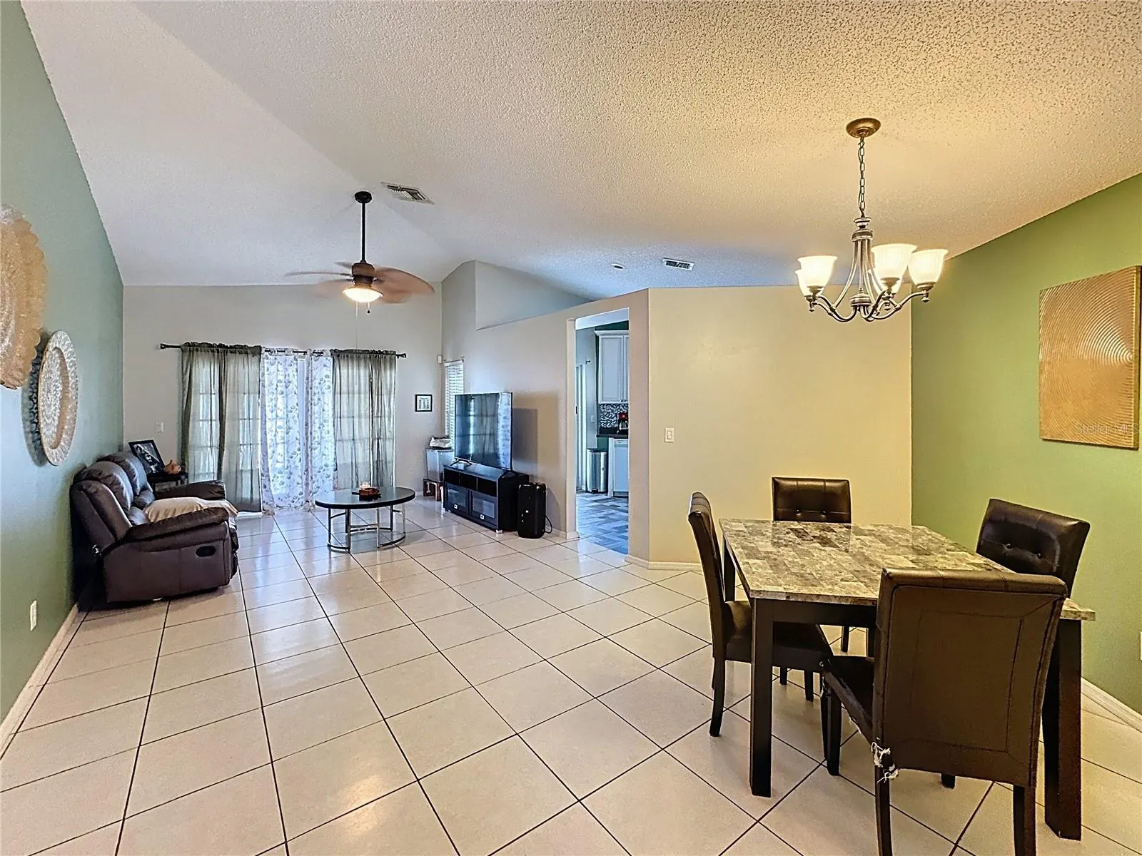 3217 BREWSTER DR