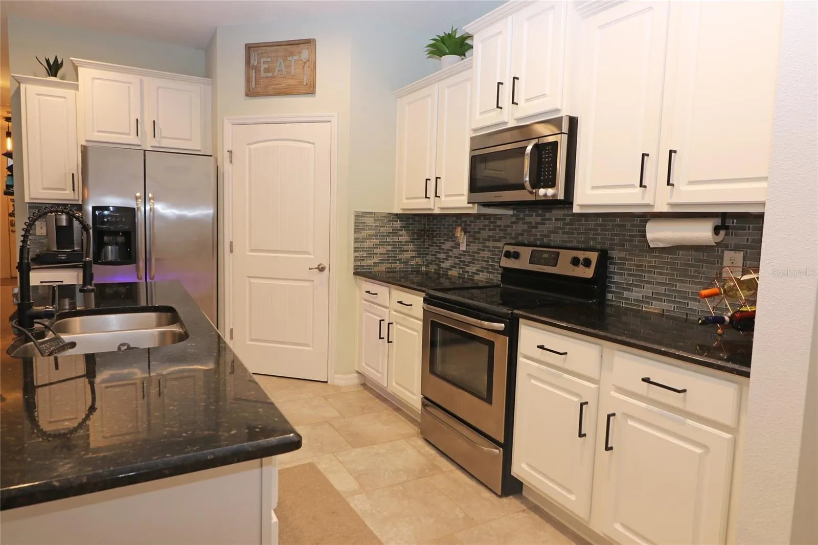 5739 LAKESIDE LANDINGS BLVD