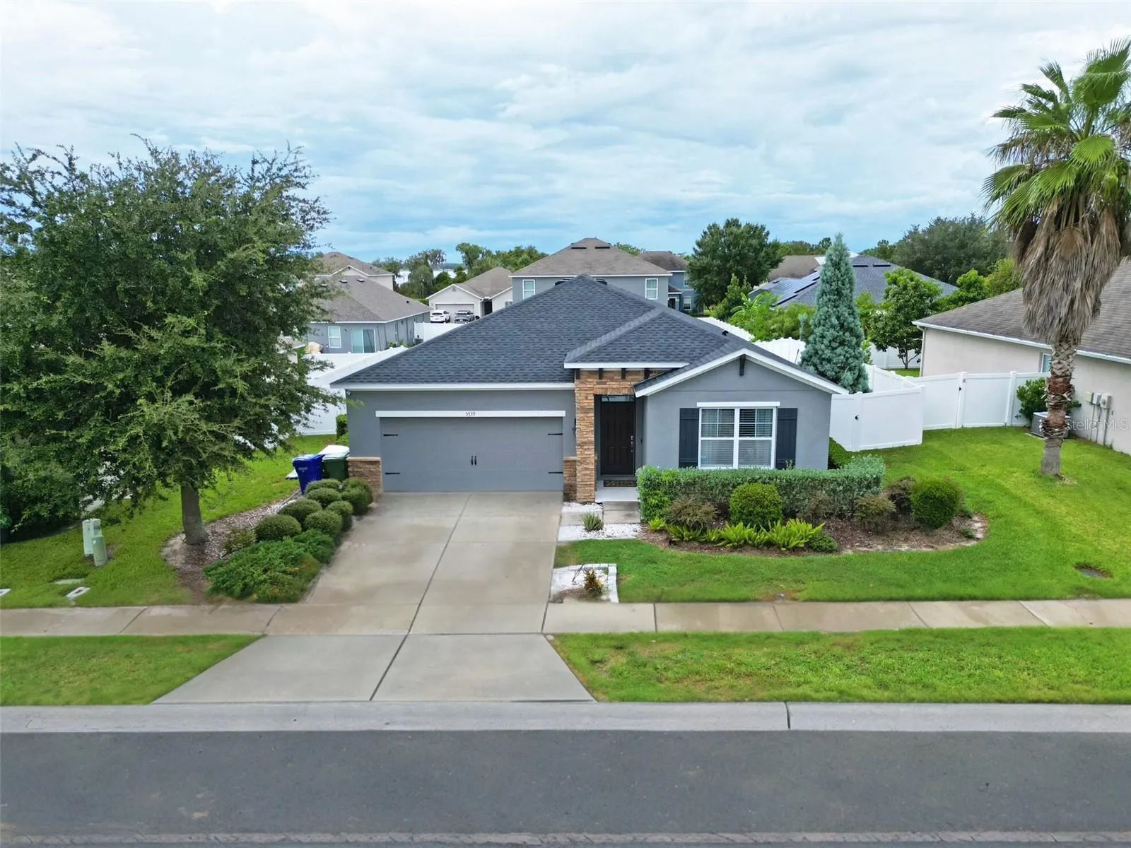 5739 LAKESIDE LANDINGS BLVD