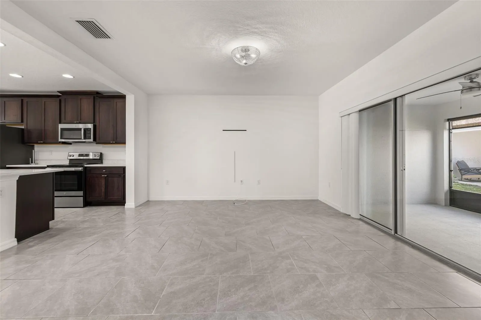 1330 BLAZING STAR LN