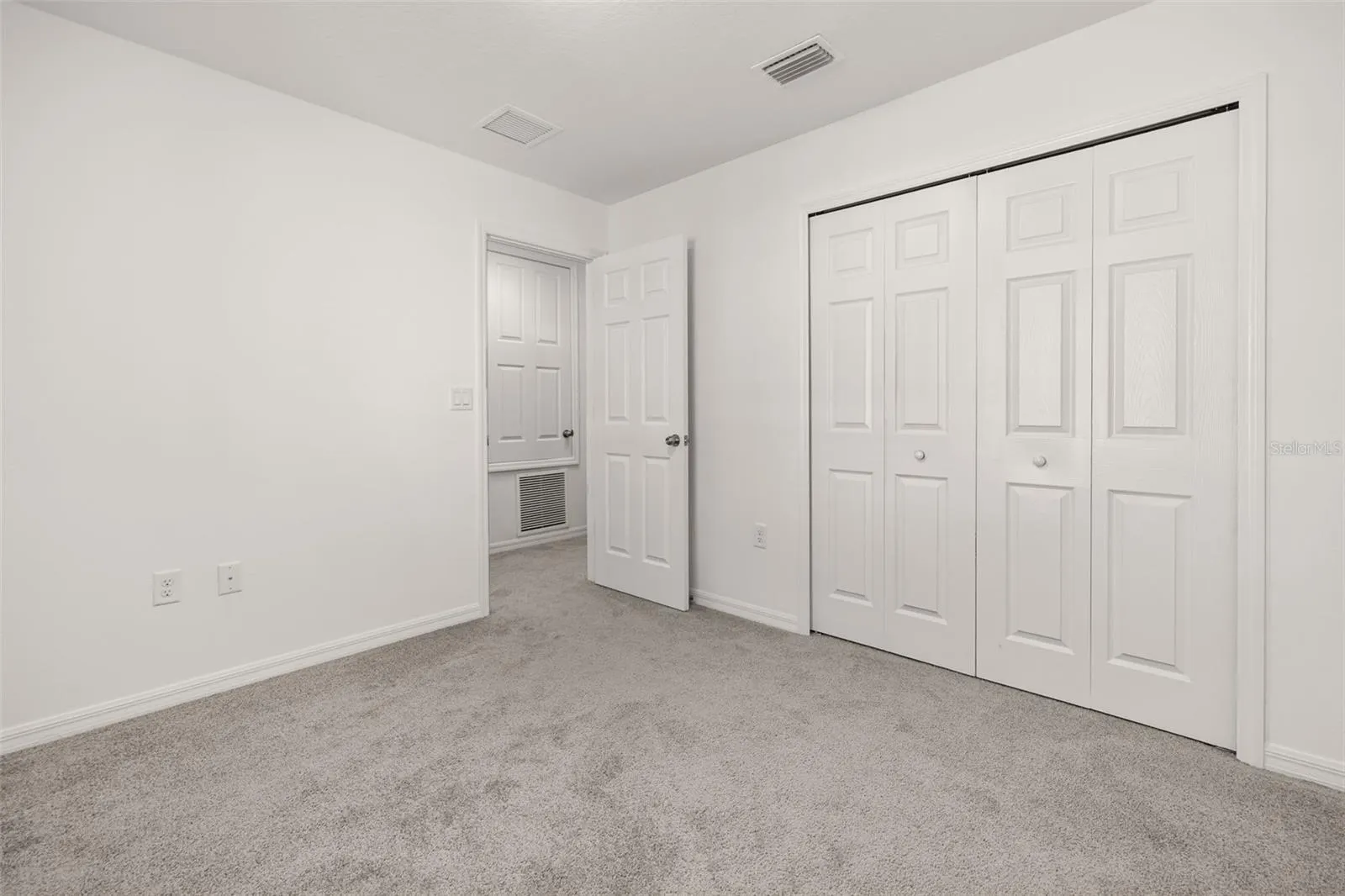 1330 BLAZING STAR LN