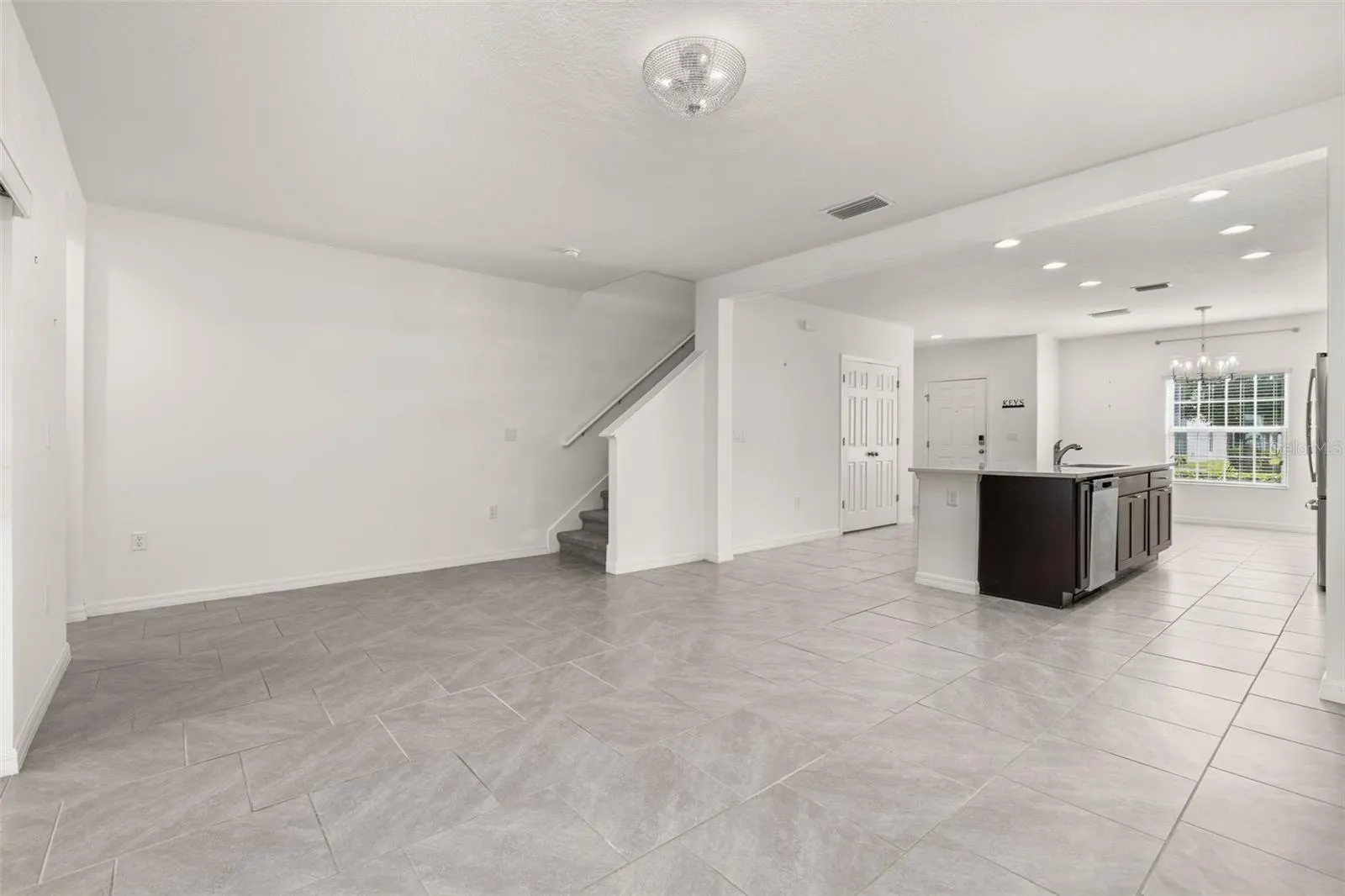 1330 BLAZING STAR LN