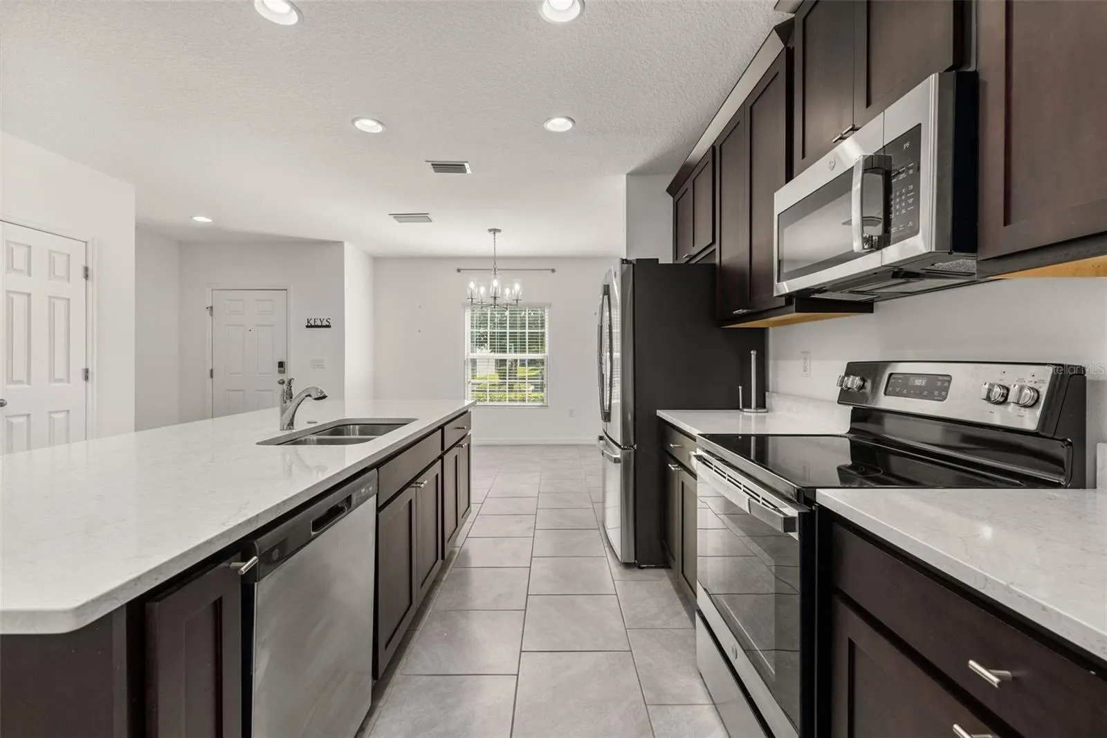 1330 BLAZING STAR LN