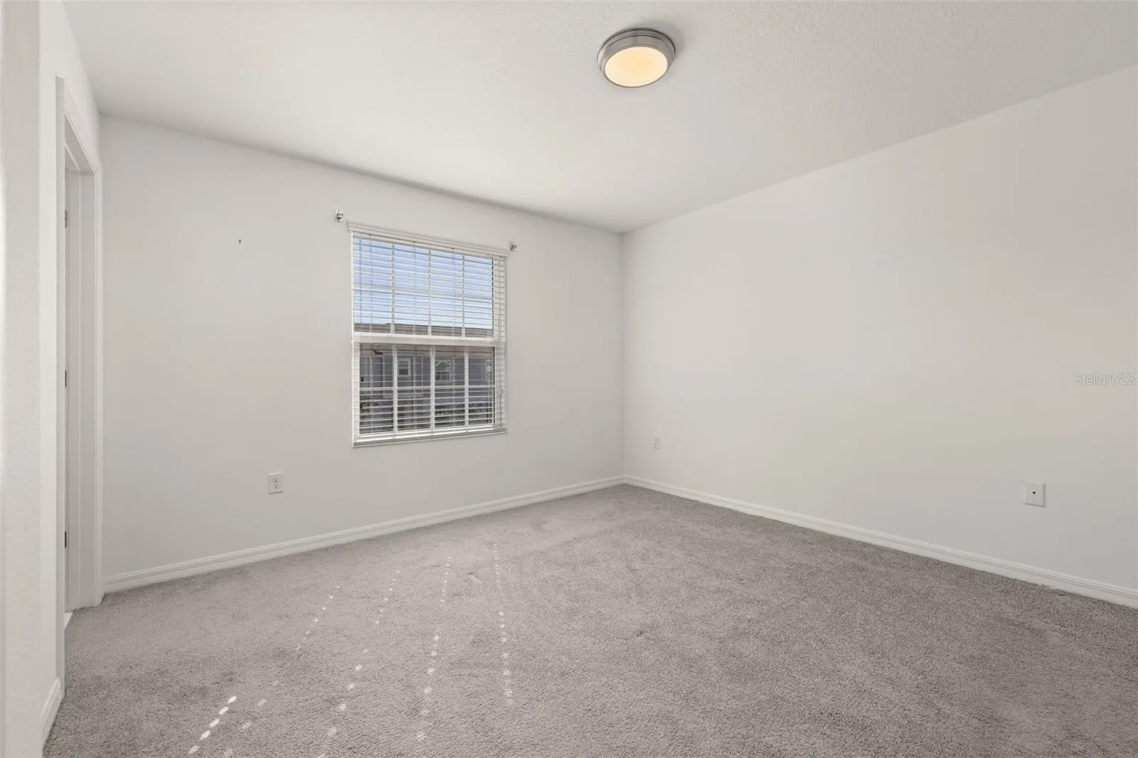 1330 BLAZING STAR LN
