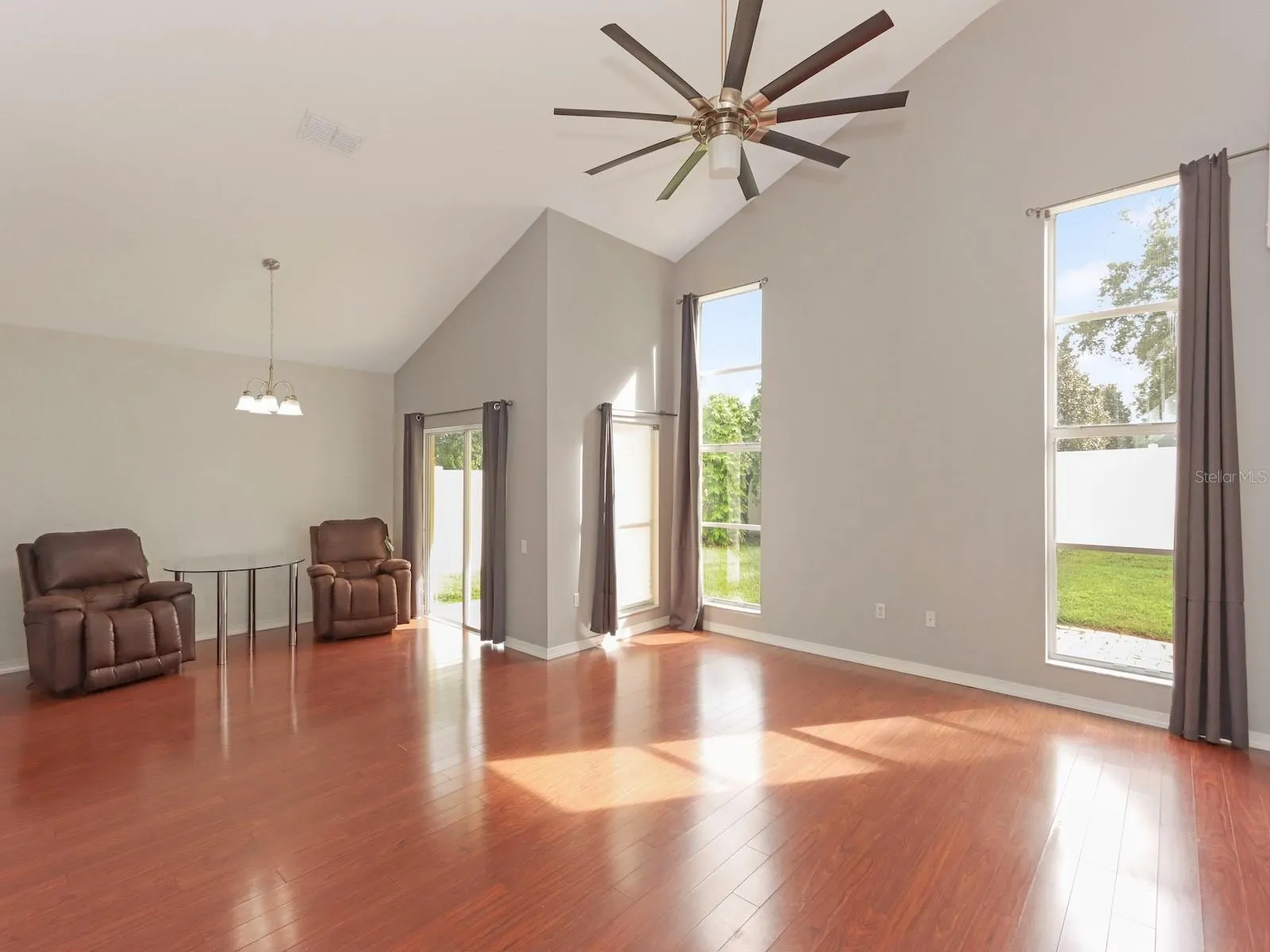 3203 HERONS POINT CIR