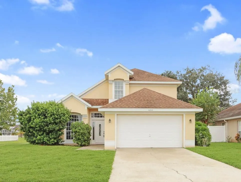 3203 HERONS POINT CIR